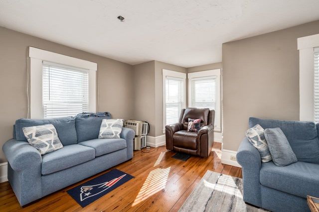 202 Beacon Hill Road, Pembroke, NH 03275