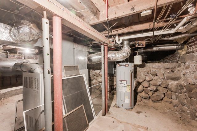 202 Beacon Hill Road, Pembroke, NH 03275