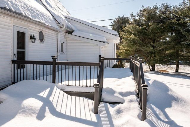 202 Beacon Hill Road, Pembroke, NH 03275