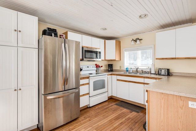 202 Beacon Hill Road, Pembroke, NH 03275