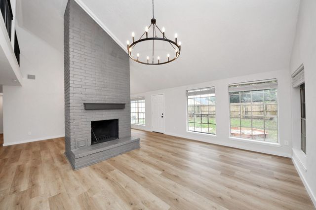 718 Land Grant Drive, Richmond, TX 77406