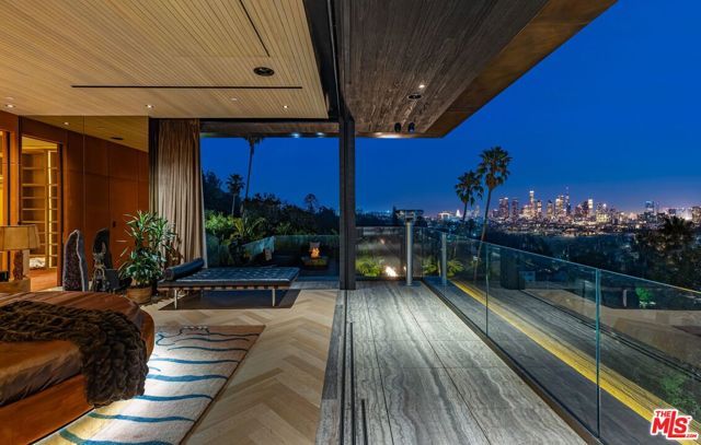 1851 N Stanley Avenue, Los Angeles, CA 90046