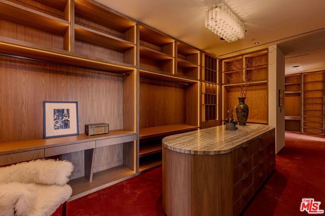 1851 N Stanley Avenue, Los Angeles, CA 90046