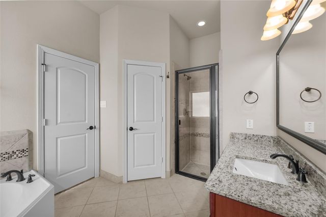 2411 Linden Bluff Court, Sugar Land, TX 77479