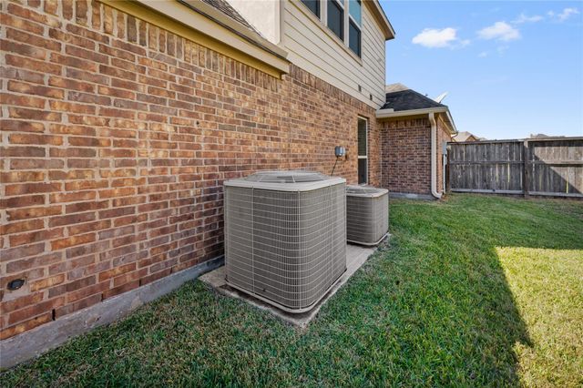 2411 Linden Bluff Court, Sugar Land, TX 77479