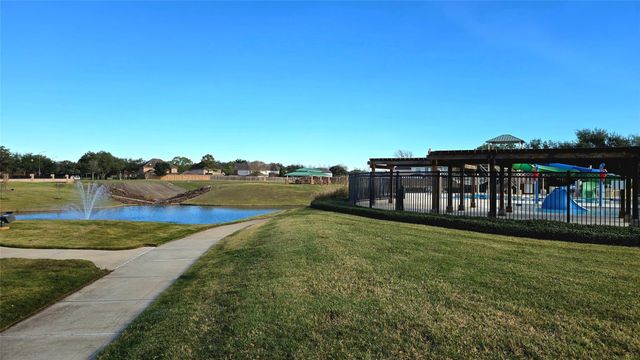 2411 Linden Bluff Court, Sugar Land, TX 77479