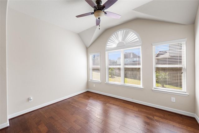 2411 Linden Bluff Court, Sugar Land, TX 77479