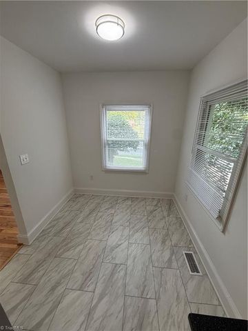 2900 S Main Street, Winston-salem, NC 27127