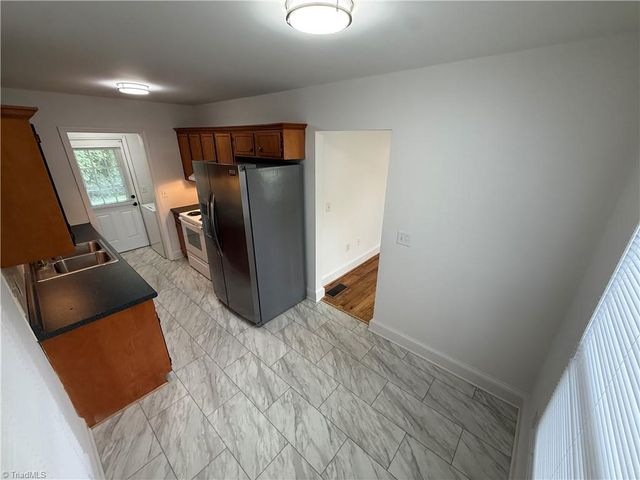 2900 S Main Street, Winston-salem, NC 27127