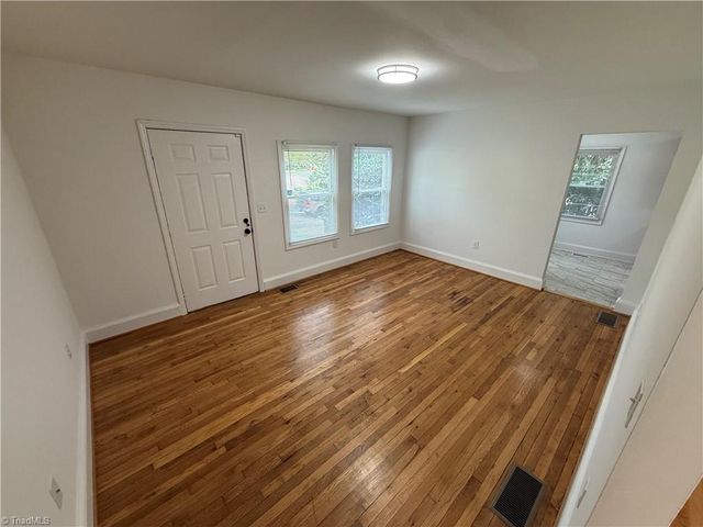 2900 S Main Street, Winston-salem, NC 27127