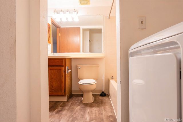 901 S Zeno Way 102, Aurora, CO 80017