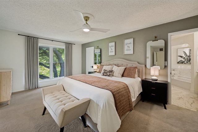 909 Edgecliff Drive, Bedford, TX 76022