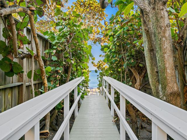 3606 S Ocean Boulevard 1004, Highland Beach, FL 33487