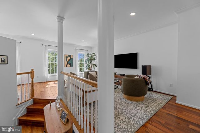 21622 MONMOUTH TER, Ashburn, VA 20147