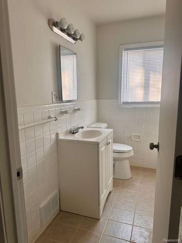 16224 Lamphere Street, Detroit, MI 48219