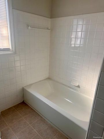 16224 Lamphere Street, Detroit, MI 48219