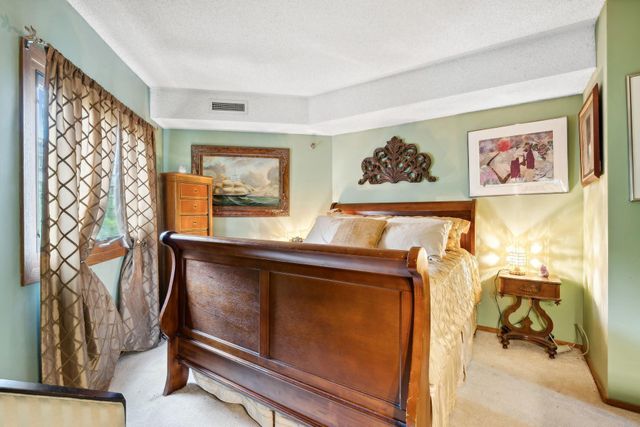 1225 LaSalle Avenue 501, Minneapolis, MN 55403