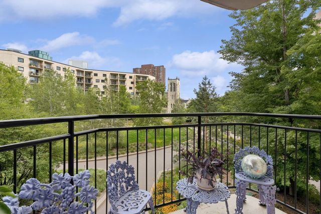 1225 LaSalle Avenue 501, Minneapolis, MN 55403
