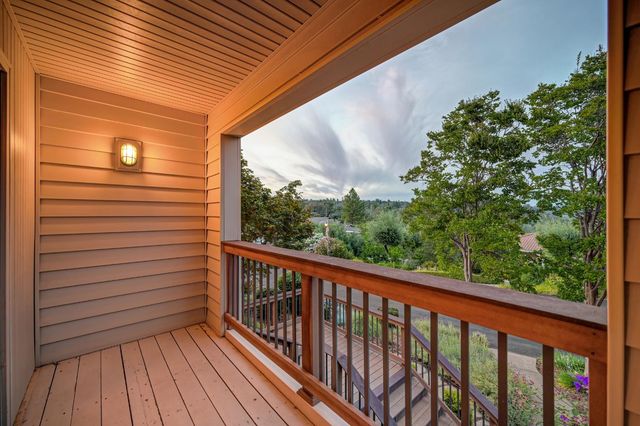 409 Olive Orchard Dr, Auburn, CA 95603