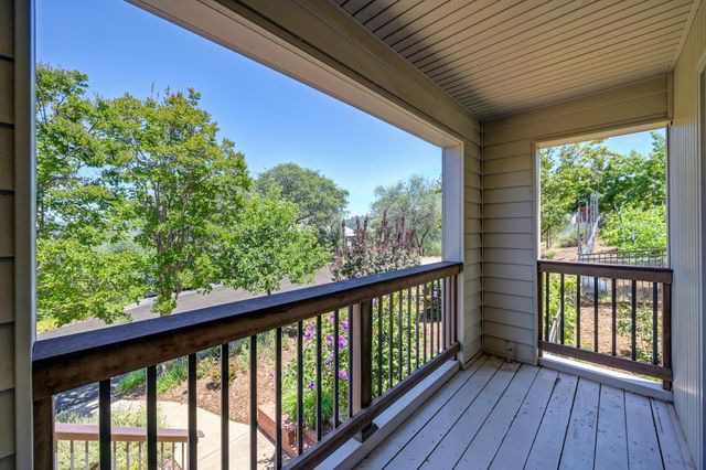 409 Olive Orchard Dr, Auburn, CA 95603