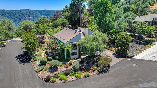 409 Olive Orchard Dr, Auburn, CA 95603