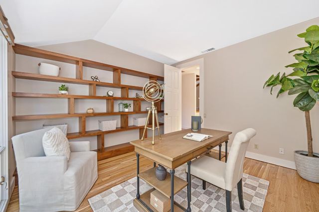 409 Olive Orchard Dr, Auburn, CA 95603