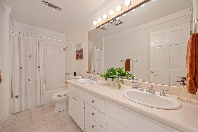 409 Olive Orchard Dr, Auburn, CA 95603