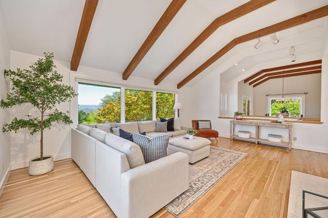409 Olive Orchard Dr, Auburn, CA 95603