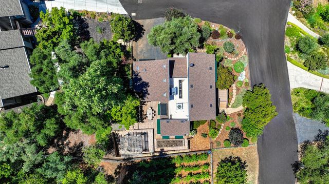 409 Olive Orchard Dr, Auburn, CA 95603