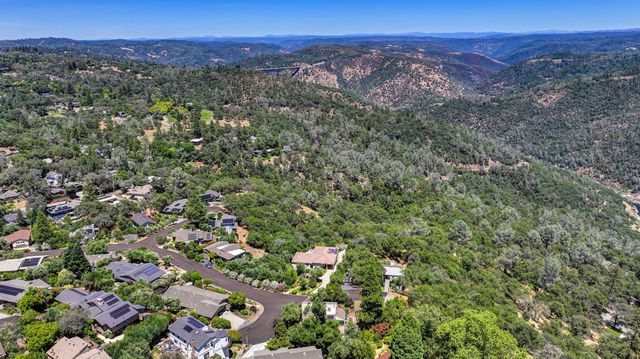 409 Olive Orchard Dr, Auburn, CA 95603
