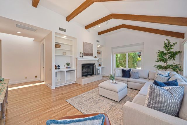 409 Olive Orchard Dr, Auburn, CA 95603