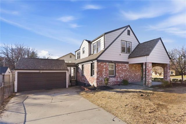 247 E 74th Terrace, Kansas City, MO 64114