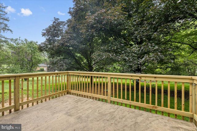 5423 EMERALD DR, Sykesville, MD 21784