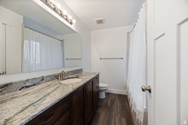 855 N GLENEAGLES CT, Tooele, UT 84074