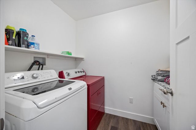 855 N GLENEAGLES CT, Tooele, UT 84074