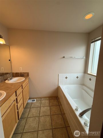 26829 226th Place SE, Maple Valley, WA 98038