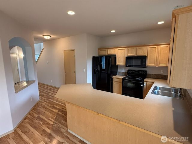 26829 226th Place SE, Maple Valley, WA 98038
