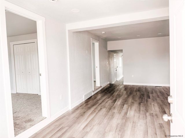2415 E 10TH ST, Cheyenne, WY 82007