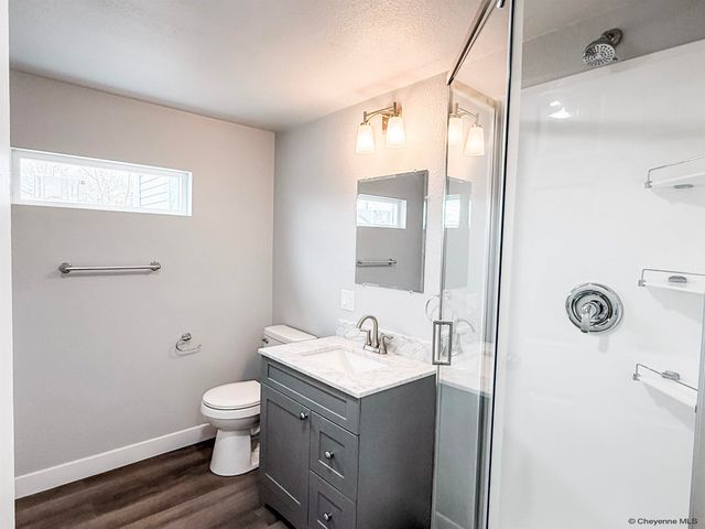 2415 E 10TH ST, Cheyenne, WY 82007