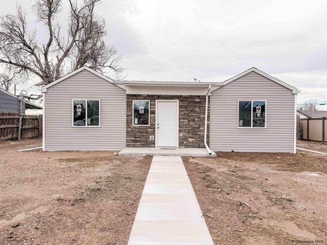 2415 E 10TH ST, Cheyenne, WY 82007