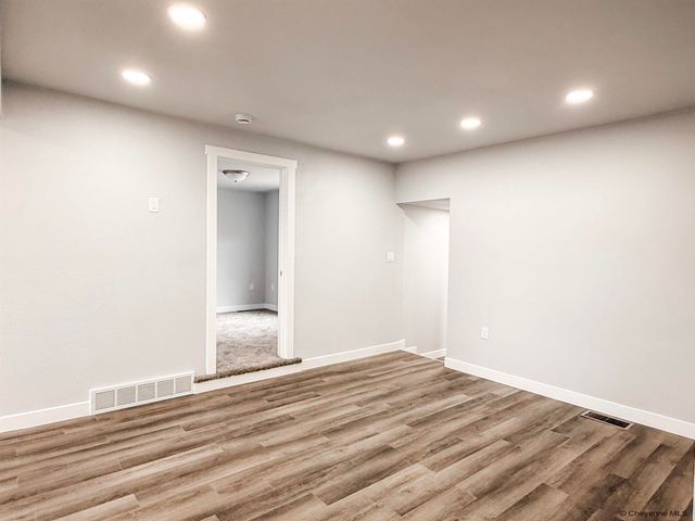 2415 E 10TH ST, Cheyenne, WY 82007