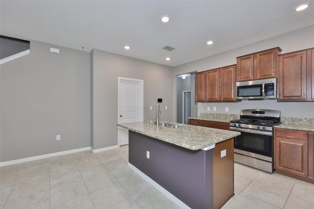 6330 LANTERN VIEW PLACE, Apollo Beach, FL 33572