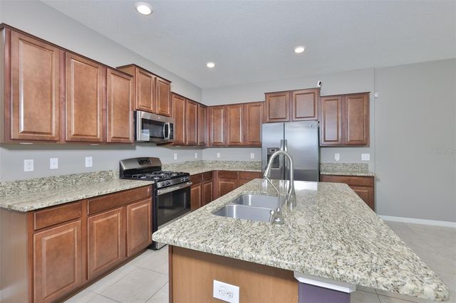 6330 LANTERN VIEW PLACE, Apollo Beach, FL 33572