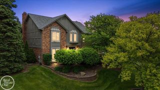 7277 Wellington Place, Washington Twp, MI 48094