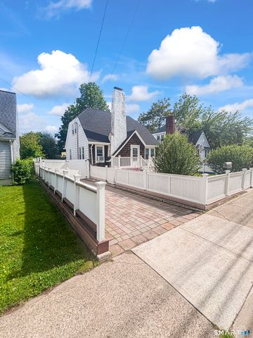 204 Brown Street, West Haven, CT 06516