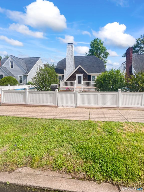 204 Brown Street, West Haven, CT 06516