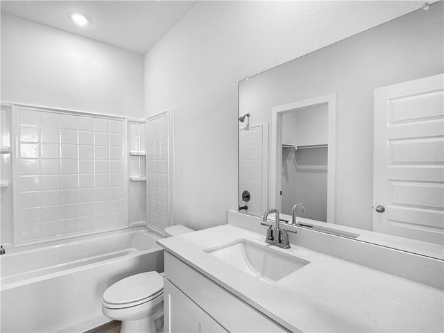 351 S Neon Avenue, Fayetteville, AR 72704