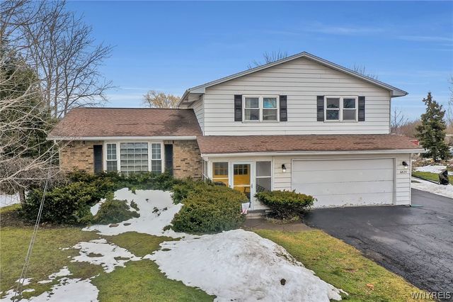 6825 Shawnee Road, Wheatfield, NY 14120