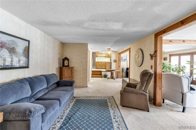 6825 Shawnee Road, Wheatfield, NY 14120