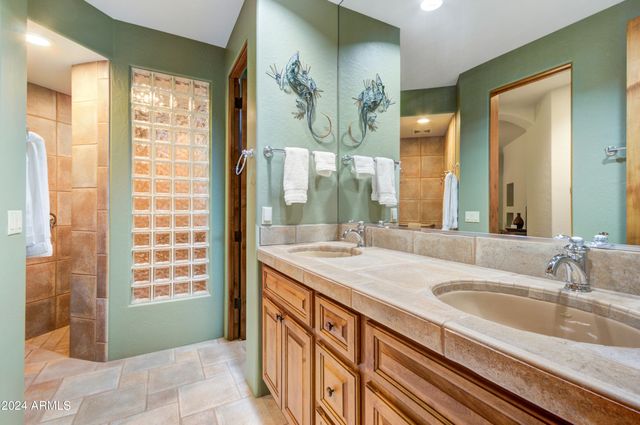 27921 N AGUA VERDE Drive, Rio Verde, AZ 85263